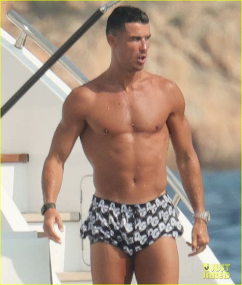 Photo Cristiano Ronaldo Shirtless Vacation In Italy 07 Photo 4950163 Just Jared