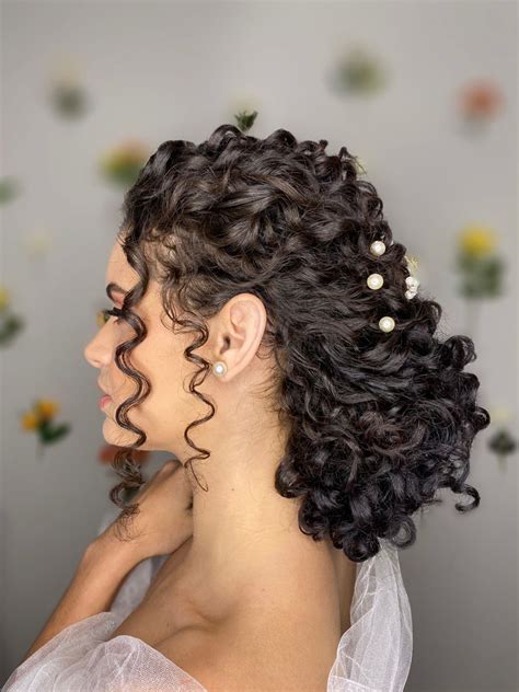 Penteado De Noiva Cacheada