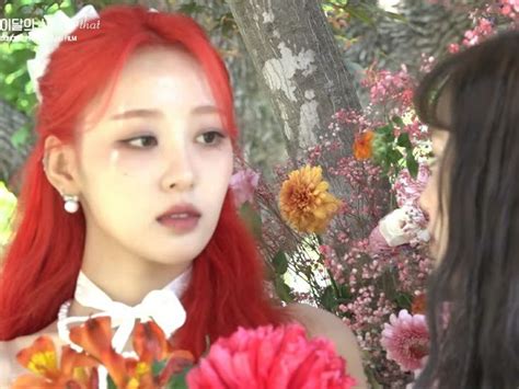 Yves Chuu Chuuves Loona Lq Flip That Behind The Scenes Concept Photo