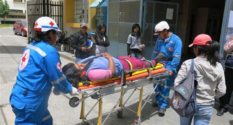 Mil Atenciones A Fieles Brind La Cruz Roja Peru Correo