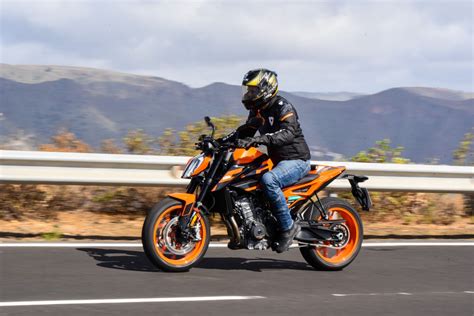 Galería De Fotos De Prueba Ktm 890 Duke Gp Una Bestia Devoradora De