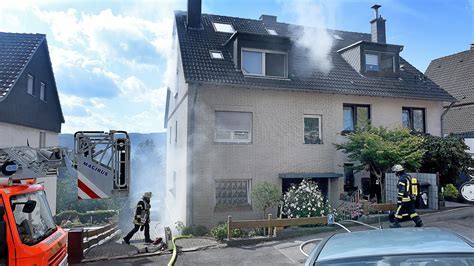 Brand In Einfamilienhaus Feuerwehr Einsatz In Haspe