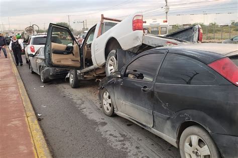 Se Impactan Veh Culos En El Bulevar Independencia