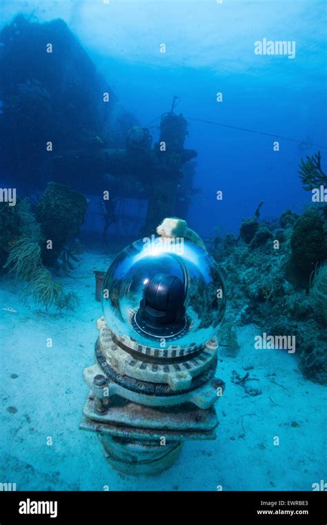 Webcam Serving Aquarius Habitat Stock Photo Alamy