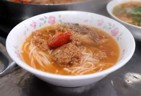 Bún Riêu Dì Cảnh ở 17 4 Bà Triệu Đà Lạt Top quán bún riêu cua ở Đà Lạt