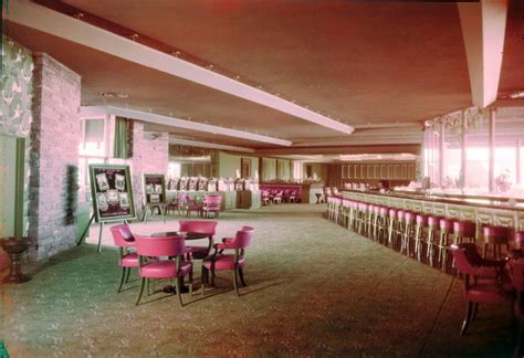 Film transparency of the lounge and casino areas in the Flamingo Hotel