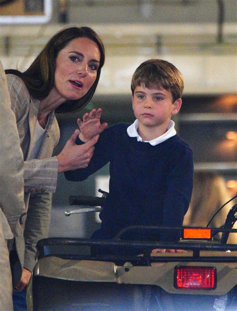 Photo Le Prince William Et Kate Middleton Ont Emmen Leurs Trois