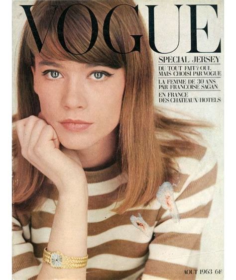 Françoise Hardy en couverture de Vogue Paris en Août 1963 par Helmut