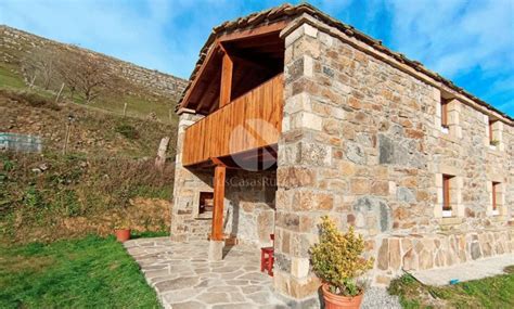 Casa Rural Lo Teresa Cabaña rural en San Roque de Riomiera Cantabria