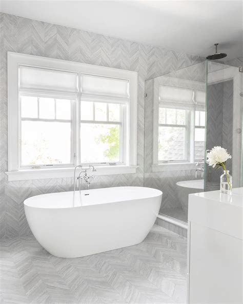 25 Gray Tile Ideas That Will Make Your Bathroom Standout