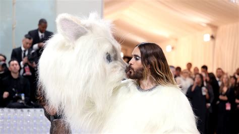 Ok That Actually Was Jared Leto In The Cat Costume At The Met Gala Gq