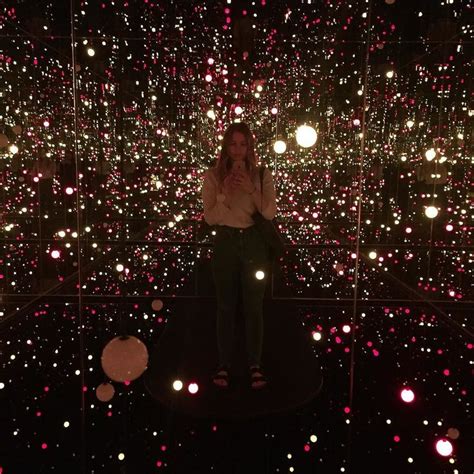 Yayoi Kusama S Gleaming Lights Of The Souls Installation Was Beautiful