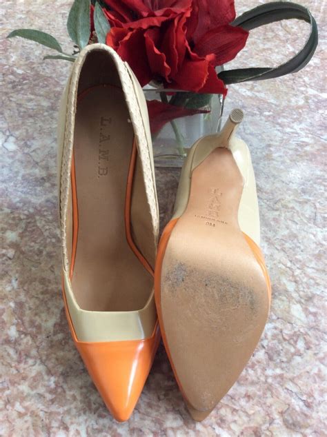 L A M B Janey Naked Orange Patent Leather Stiletto Heel Pumps Size 9M