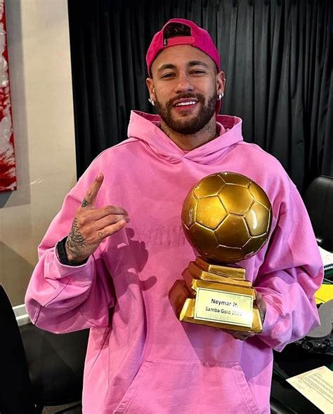 On Twitter Neymar Jr Was Awarded The Samba Gold For The Sixth