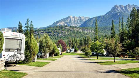 Where To Stay | Radium Hot Springs, BC