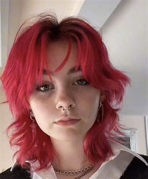 Tiktok Yujicult Instagram Darcie Lawrence Short Dyed Hair Short