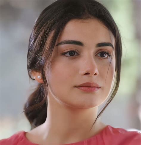 Ozge Yagiz R PrettyGirls