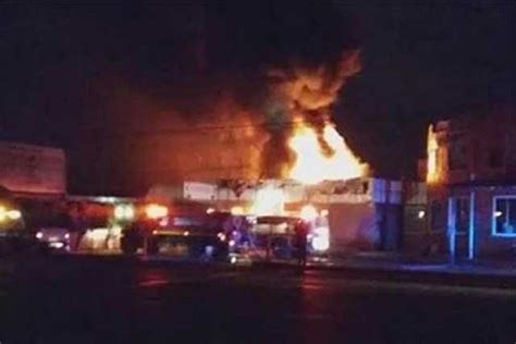 Se incendia bodega de plásticos en San Gregorio Atzompa