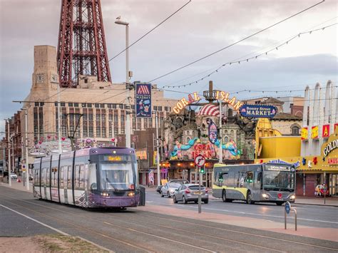 Blackpool Transport bosses cut cost of tram and bus fares for journeys across the Fylde coast ...