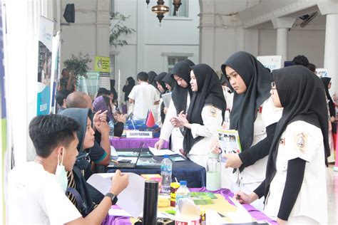 Sma Iihs Gelar Acara Campus Expo Perkenalkan Beragam Perguruan