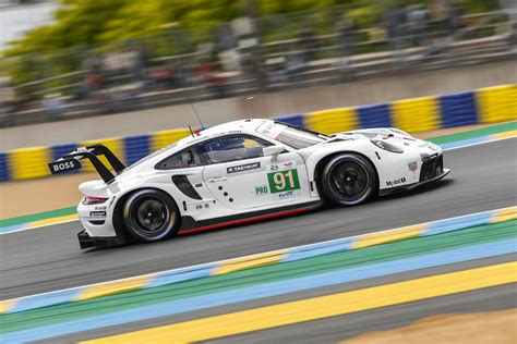 Porsche 911 Rsr Tackles The Le Mans 24 Hours From The Second Grid Row