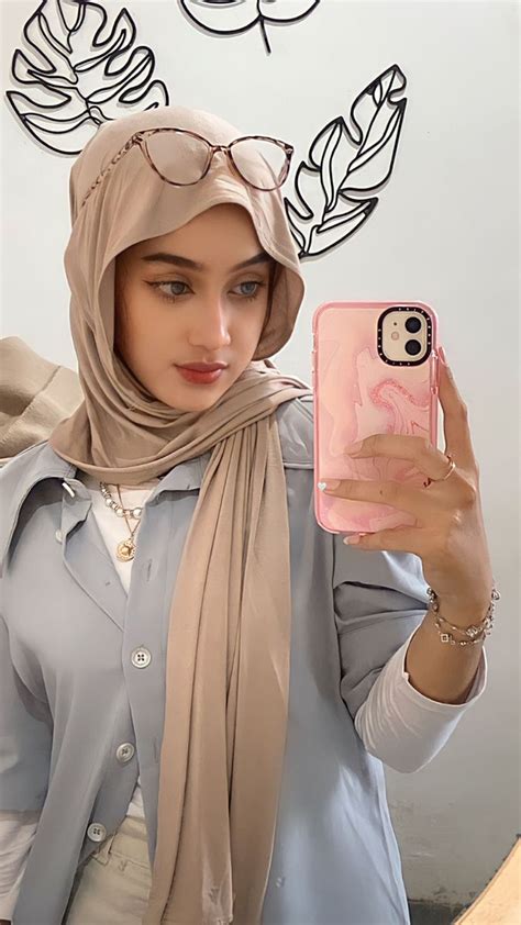 Pin By Rr Sr On Hijab In 2024 Style Korea Ootd Hijab Hijab Fashion