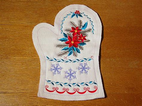 "Рукавичка для кухни" в маленьких пяльцах | embgallery.com
