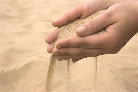 O QUE APRENDI UM SIMPLES GRÃO DE AREIA