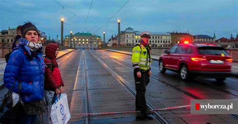 Strzelanina w Pradze Są zabici i ranni