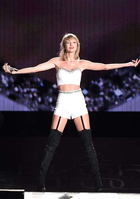 Sexy Garters From Taylor Swift S Fierce 1989 Tour Looks E News