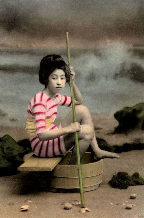 Meiji Era Geishas As Bathing Beauties C 1900 Retronaut Fotografie