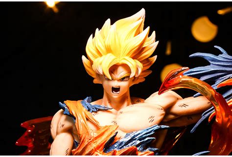 Estátua Goku Super Saiyajin Dragon Ball Z 3 Cabeças 44 Cm Anime