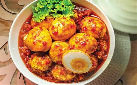 Urban Food Makan Nasi Dengan Telur Sambal Terasi Rasanya Sudah Luar