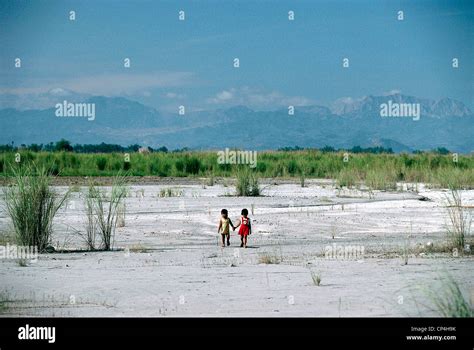 Philippines Pinatubo Eruption Hi Res Stock Photography And Images Alamy