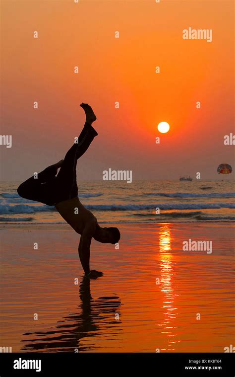 Balancing Man Silhouette Hi Res Stock Photography And Images Alamy