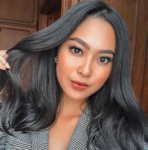 Model Rambut Wanita Untuk Wajah Oval 2021