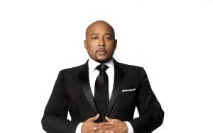 Daymond John biography, married, family, companies, net worth, books ...