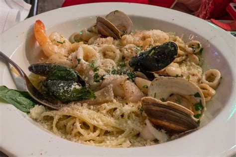 The 7 Best Italian Restaurants In New York Citys Little Italy