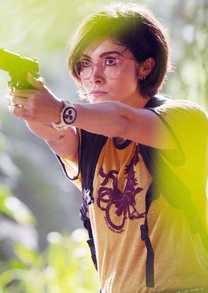 Fan Casting Daniella Pineda As Dr Zia Rodriguez In Jurassic World