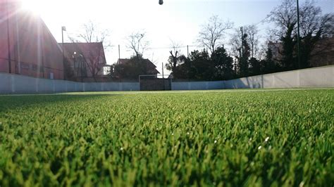 Cr Ation Terrain De Foot Synth Tique Pour Ou Joueurs Marseille