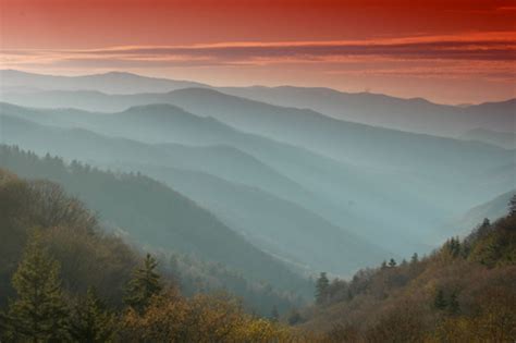 The Blue Haze Of The Great Smoky Mountains The Weather Gamut