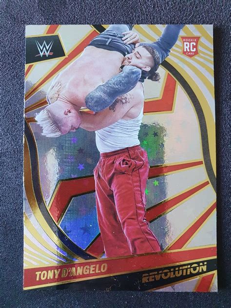 2022 Panini WWE Revolution WrestlingCards De