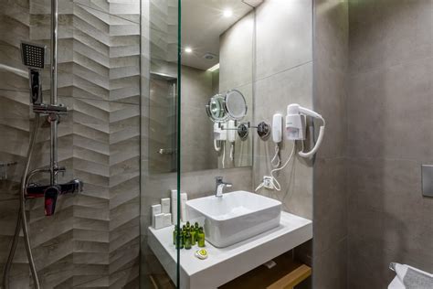 standard triple swim  rooms