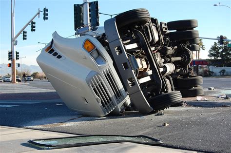 What Causes Philadelphia Semi Trucks To Roll Over