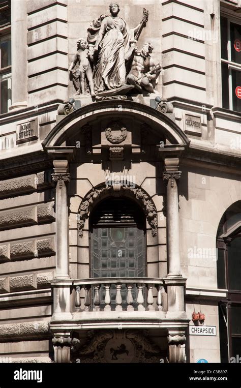 Architectural Detail Of Lloyds Tsb Bank53 King Street Manchester