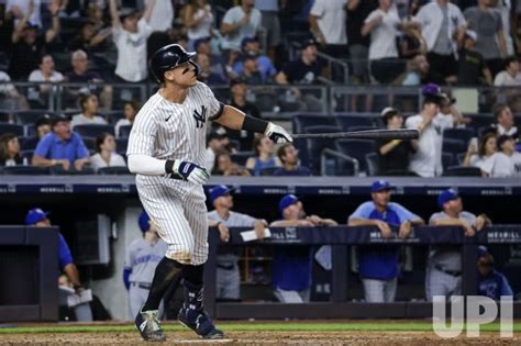 Photo New York Yankees Vs Kansas City Royals At Yankee Stadium