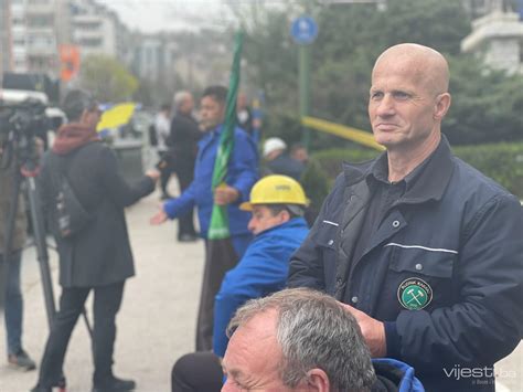 Foto Video Protest Zeni Kih Rudara Ispred Vlade Fbih