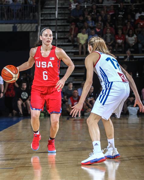 Elena Delle Donne Comes Home An Olympian Sports