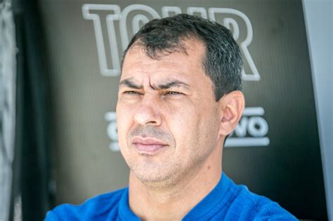 Técnico Carille durante vitória contra o Vasco na Arena Corinthians