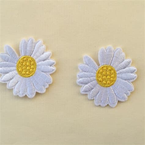 Set Of 2 Daisy Flower Iron Sew On Full Embroidered Patch Etsy